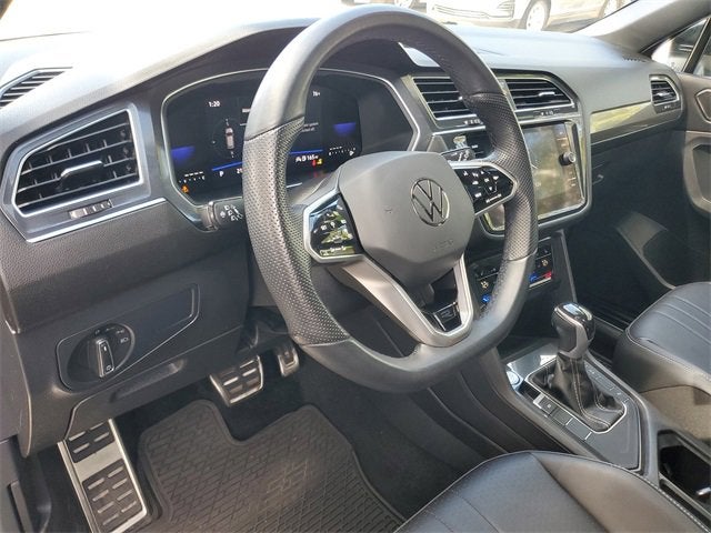 2023 Volkswagen Tiguan SE R-Line Black