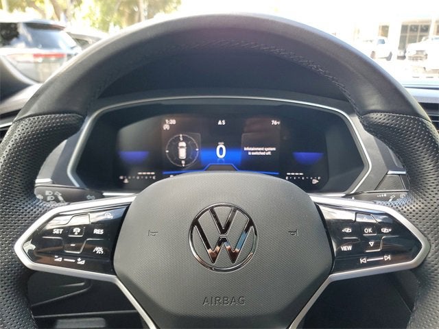 2023 Volkswagen Tiguan SE R-Line Black