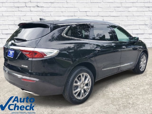 2022 Buick Enclave Essence