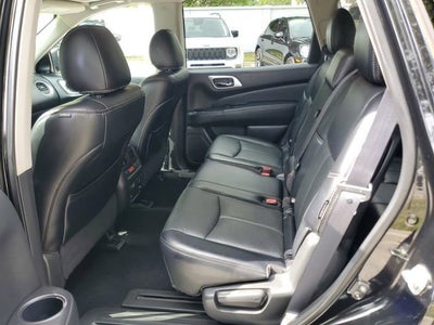2020 Nissan Pathfinder Platinum