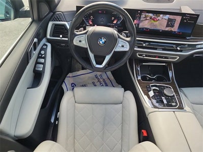 2023 BMW X7 xDrive40i