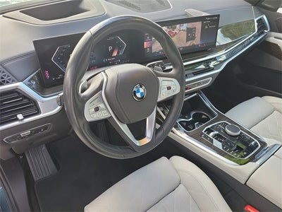 2023 BMW X7 xDrive40i