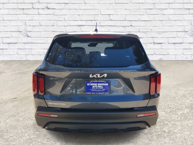 2023 Kia Sorento LX