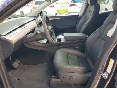 2024 Tesla Model Y Long Range