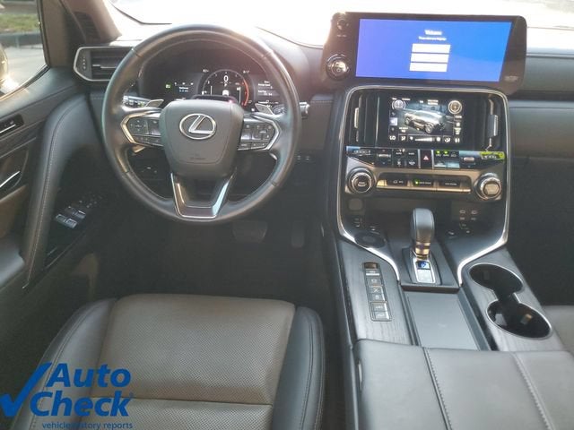 2025 Lexus LX 700h Overtrail