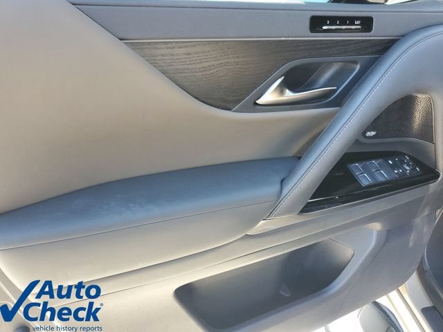 2025 Lexus LX 700h Overtrail