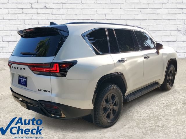 2025 Lexus LX 700h Overtrail
