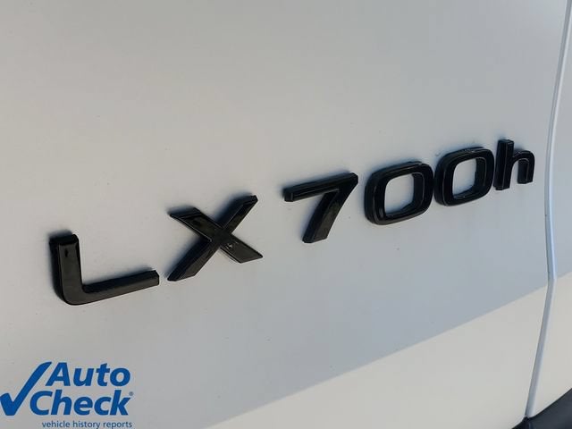 2025 Lexus LX 700h Overtrail