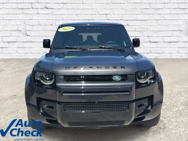 2025 Land Rover Defender 130 P400 X-Dynamic SE