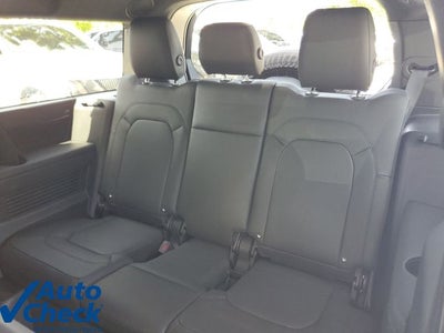 2025 Land Rover Defender 130 P400 X-Dynamic SE