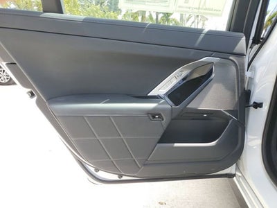 2025 BMW 7 Series 740i xDrive