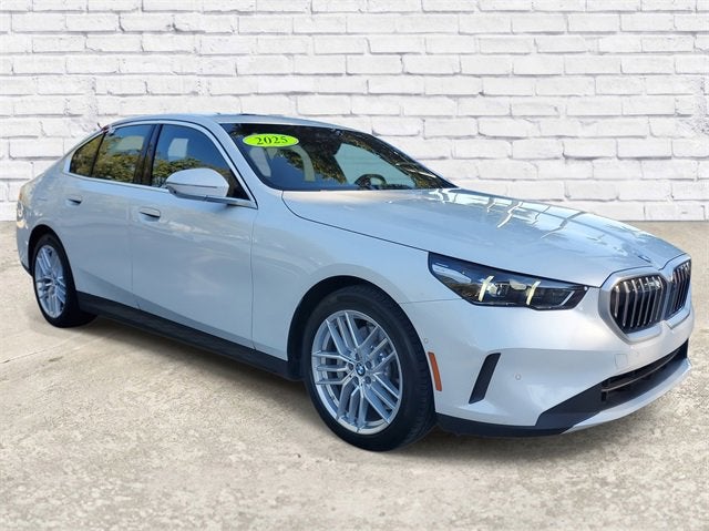 2025 BMW 5 Series 530i