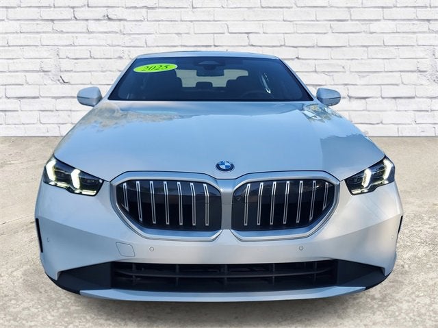 2025 BMW 5 Series 530i