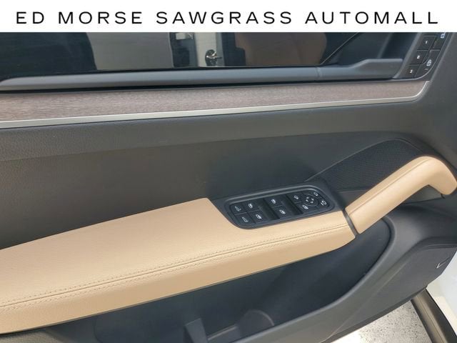 2025 Porsche Cayenne NA