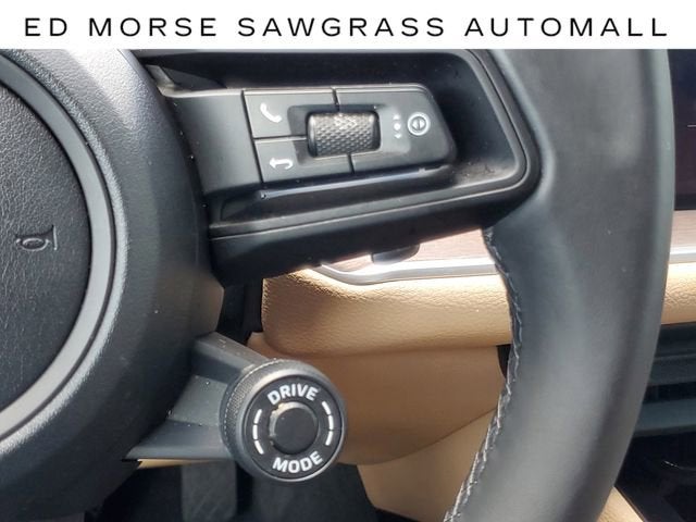 2025 Porsche Cayenne NA