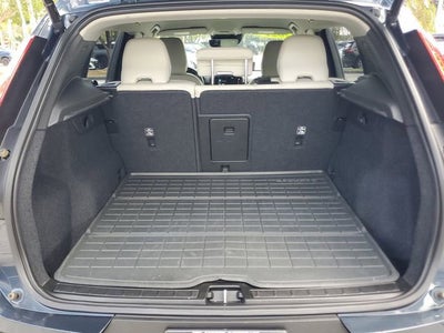 2021 Volvo XC40 Momentum