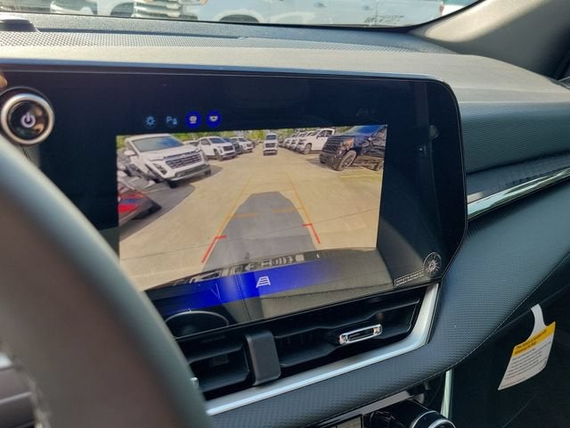 2027 Chevrolet Equinox LT - Photo 10