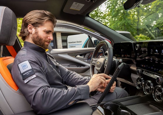 Ed Morse Sawgrass Chevrolet Sunrise FL Mobile Service Technician